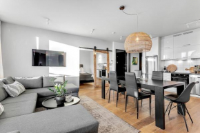 Spacious 3BR Location free park